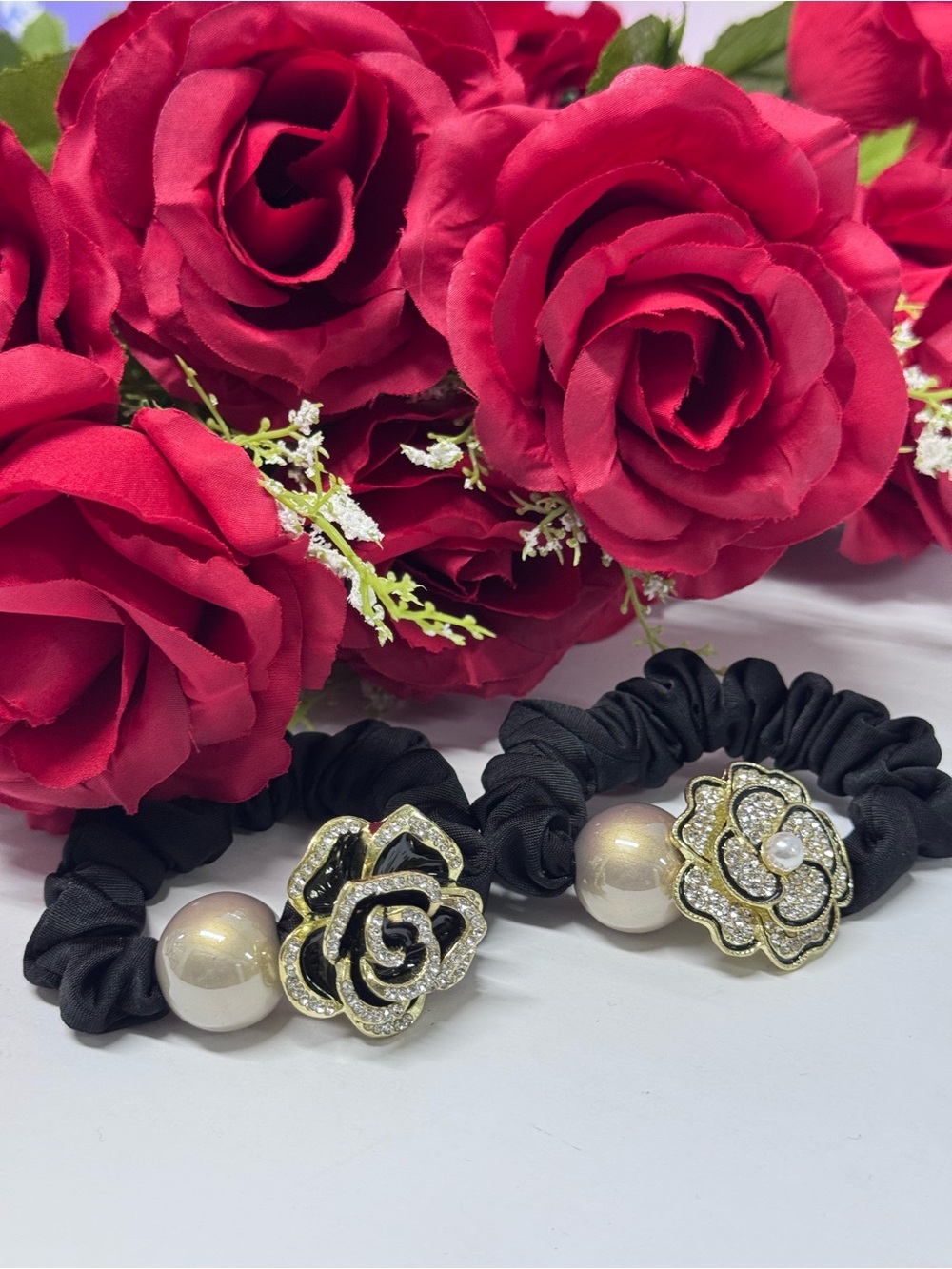 🌺2 CRYSTAL CAMELLIA HAIR SCRUNCHIES